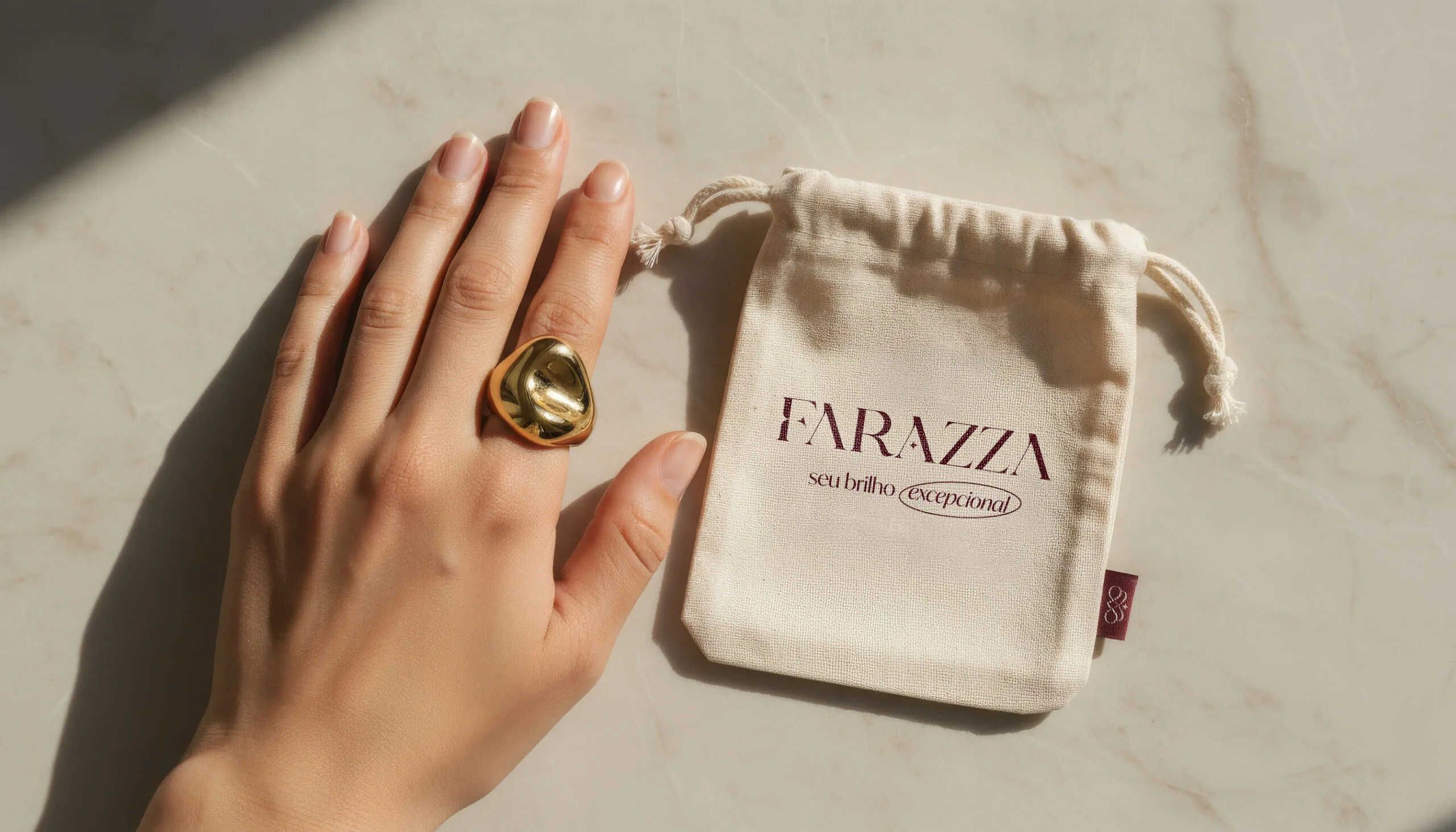 Farazza saquinho e anel